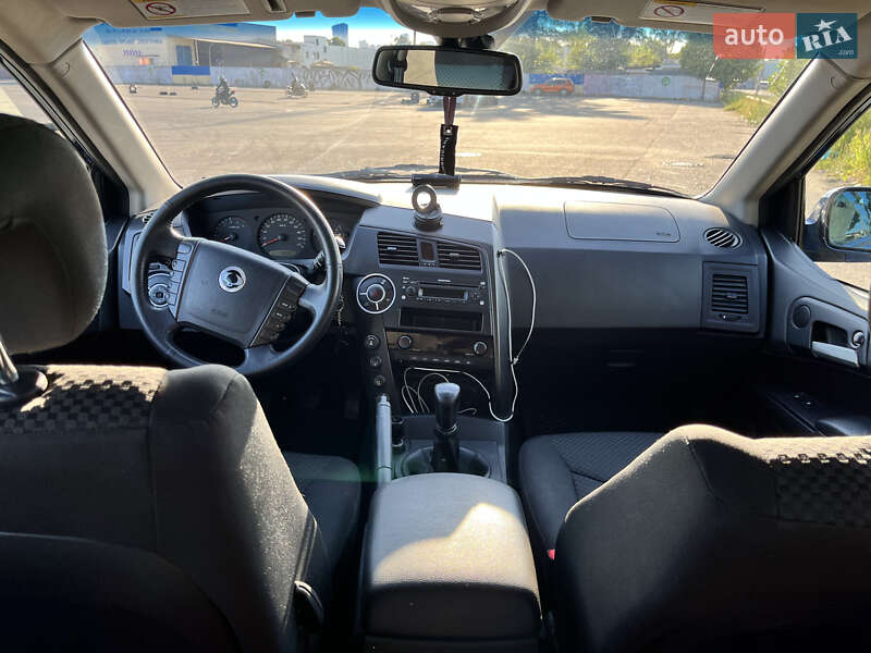 Внедорожник / Кроссовер SsangYong Kyron 2011 в Киеве