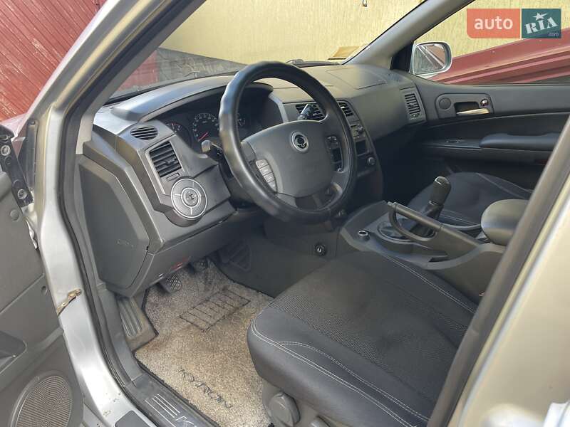 Позашляховик / Кросовер SsangYong Kyron 2006 в Львові