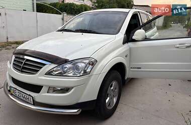 Позашляховик / Кросовер SsangYong Kyron 2013 в 