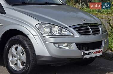 Внедорожник / Кроссовер SsangYong Kyron 2010 в 