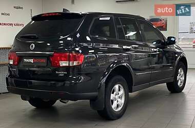 Позашляховик / Кросовер SsangYong Kyron 2010 в 