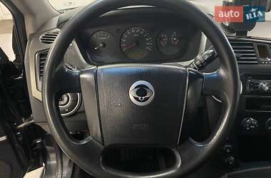 Позашляховик / Кросовер SsangYong Kyron 2010 в 