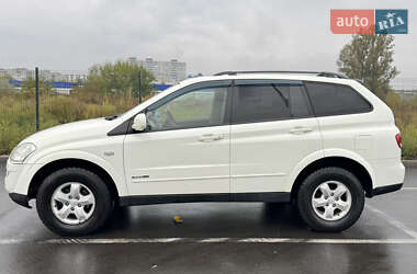 Внедорожник / Кроссовер SsangYong Kyron 2013 в 