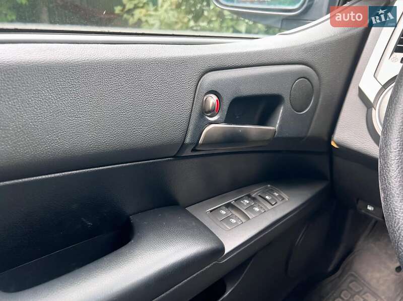 Позашляховик / Кросовер SsangYong Kyron 2012 в Києві фото 11 Позашляховик / Кросовер SsangYong Kyron 2012 в Києві