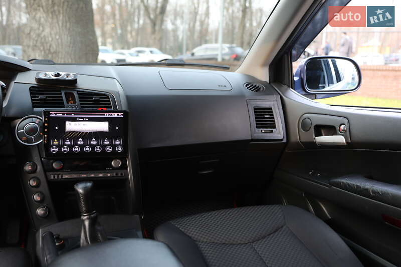 Внедорожник / Кроссовер SsangYong Kyron 2011 в Харькове