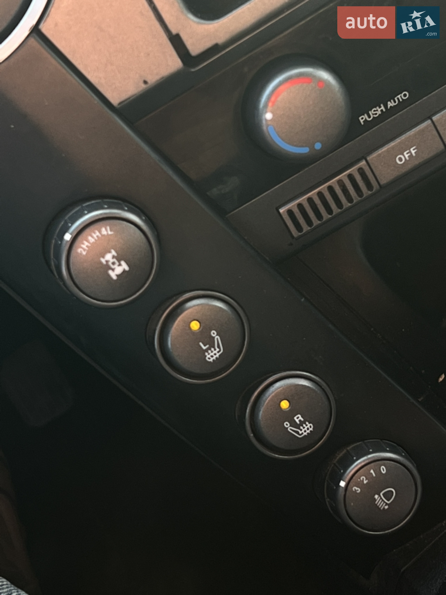 2011 SsangYong Kyron - мініатюра 15