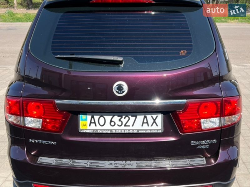 Внедорожник / Кроссовер SsangYong Kyron 2010 в Ужгороде