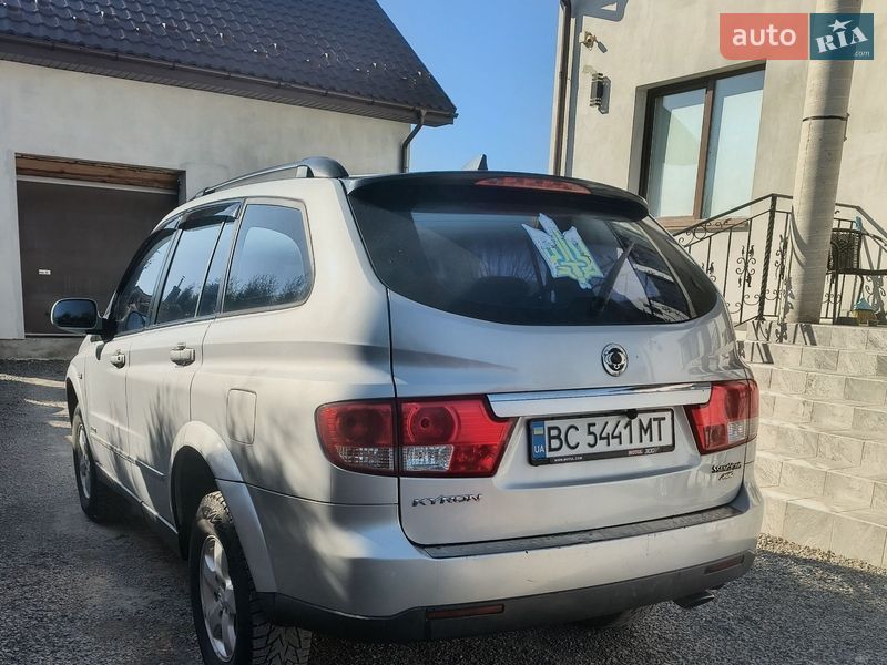 Внедорожник / Кроссовер SsangYong Kyron 2010 в Львове