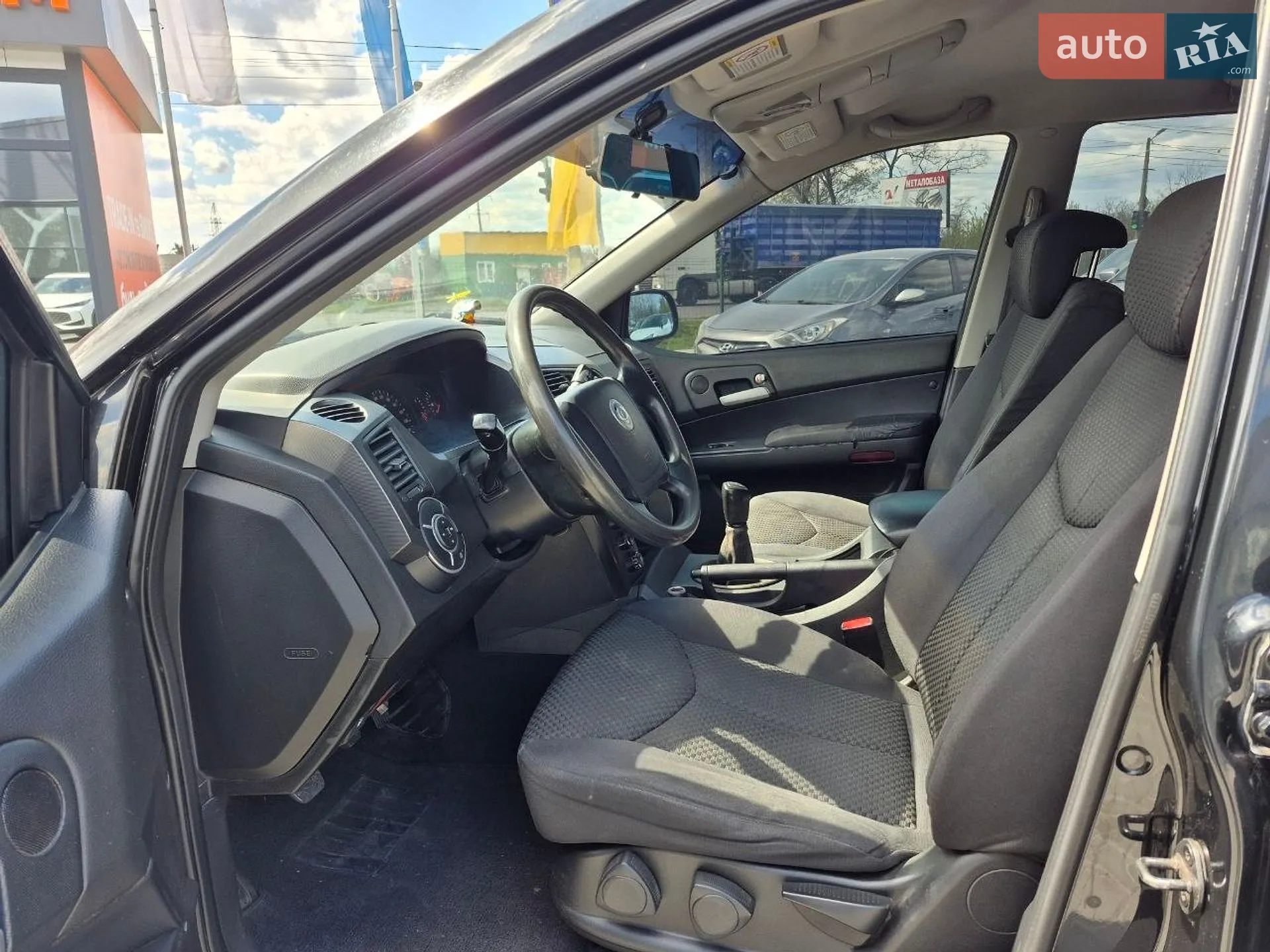 2010 SsangYong Kyron - мініатюра 9