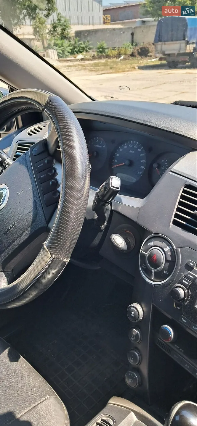 2014 SsangYong Kyron - мініатюра 14
