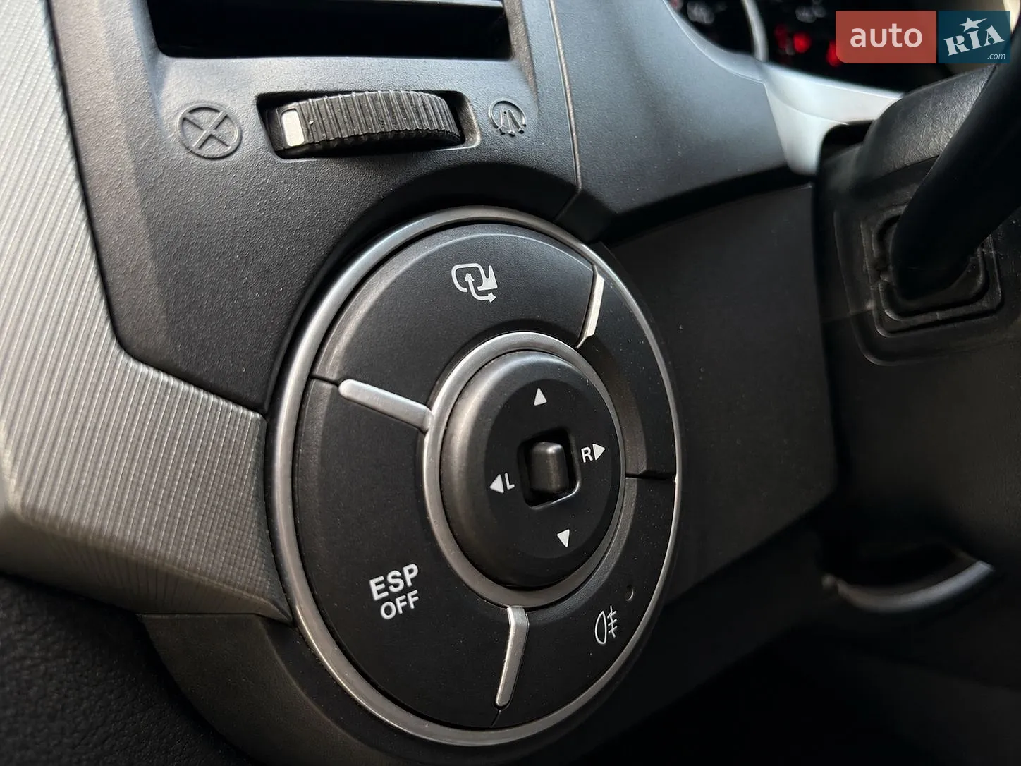 2011 SsangYong Kyron - мініатюра 33