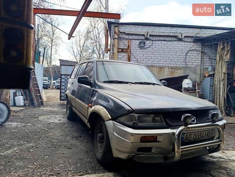 Внедорожник / Кроссовер SsangYong Musso 1995 в Днепре