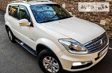 Позашляховик / Кросовер SsangYong Rexton 2014 в 