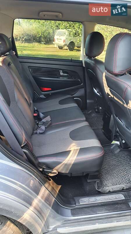 Внедорожник / Кроссовер SsangYong Rexton 2013 в Харькове