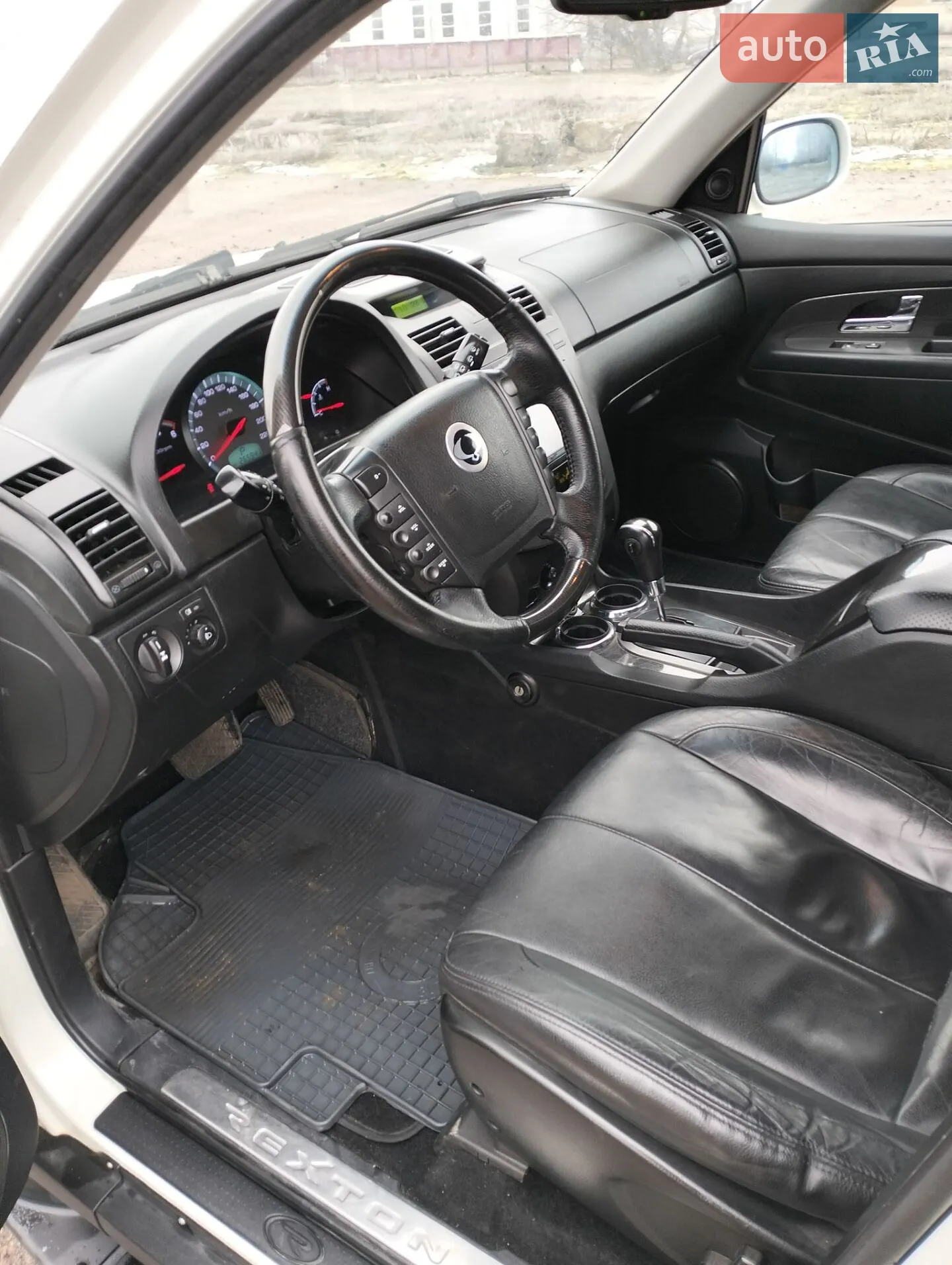 2011 SsangYong Rexton - мініатюра 7