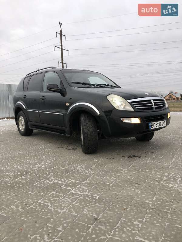 Позашляховик / Кросовер SsangYong Rexton 2005 в Львові