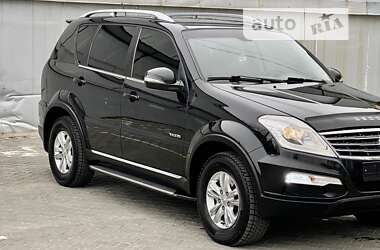 Позашляховик / Кросовер SsangYong Rexton 2014 в 