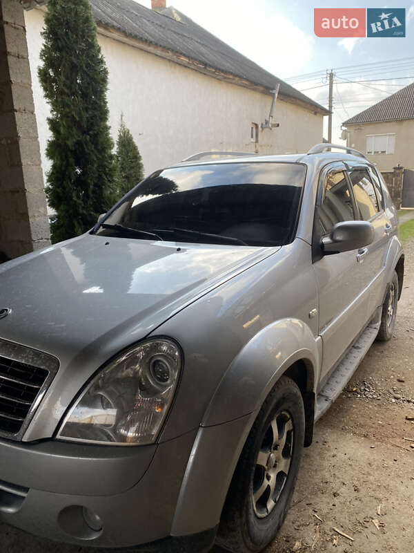 Внедорожник / Кроссовер SsangYong Rexton 2009 в Виноградове