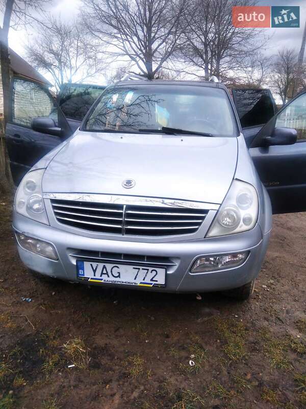 Внедорожник / Кроссовер SsangYong Rexton 2005 в Черновцах фото 9 Внедорожник / Кроссовер SsangYong Rexton 2005 в Черновцах