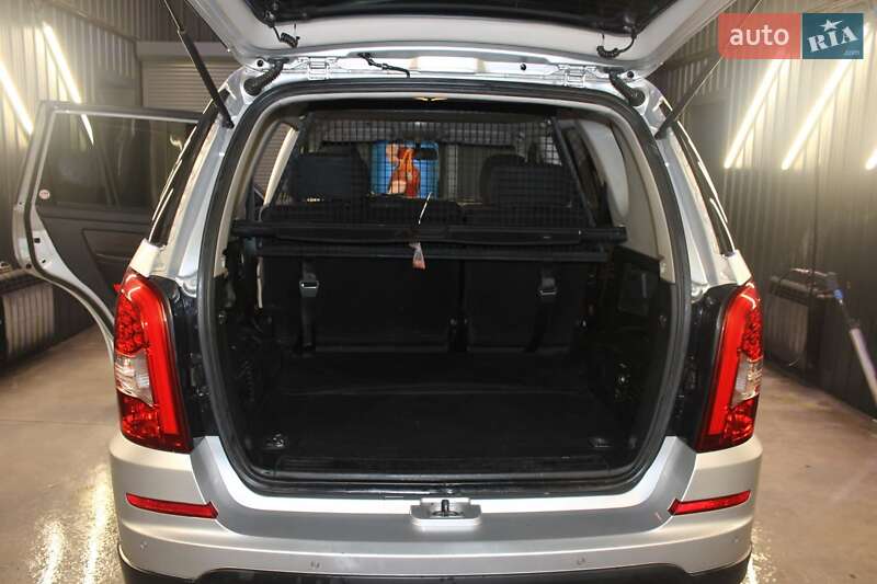 Внедорожник / Кроссовер SsangYong Rexton 2014 в Киеве