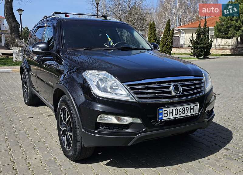 Позашляховик / Кросовер SsangYong Rexton 2012 в Ужгороді