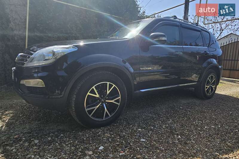 Позашляховик / Кросовер SsangYong Rexton 2012 в Ужгороді