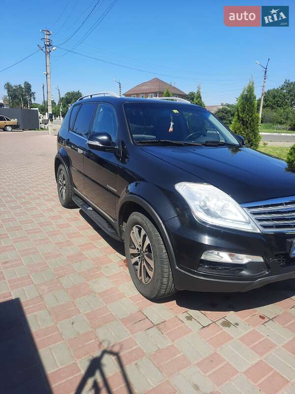 Внедорожник / Кроссовер SsangYong Rexton 2013 в 