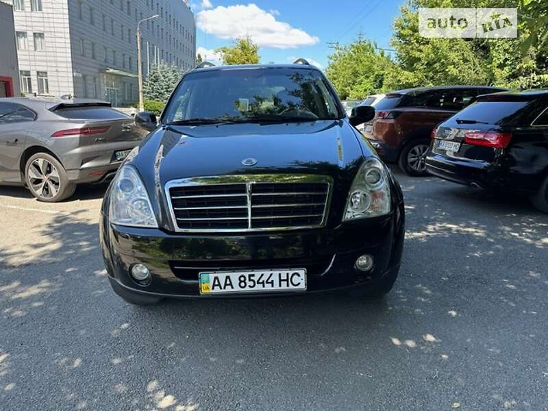 Внедорожник / Кроссовер SsangYong Rexton 2008 в Киеве