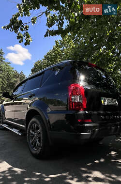 Позашляховик / Кросовер SsangYong Rexton 2013 в 