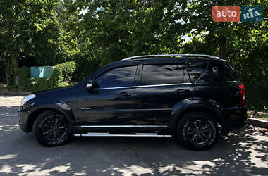 Позашляховик / Кросовер SsangYong Rexton 2013 в 