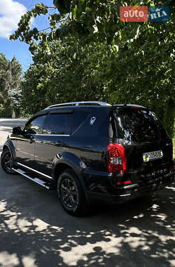 Позашляховик / Кросовер SsangYong Rexton 2013 в 