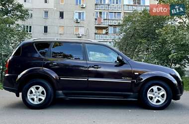 Внедорожник / Кроссовер SsangYong Rexton 2012 в 