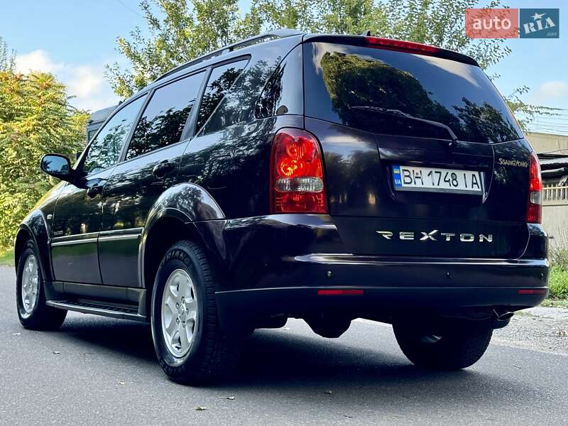 Позашляховик / Кросовер SsangYong Rexton 2012 в Одесі