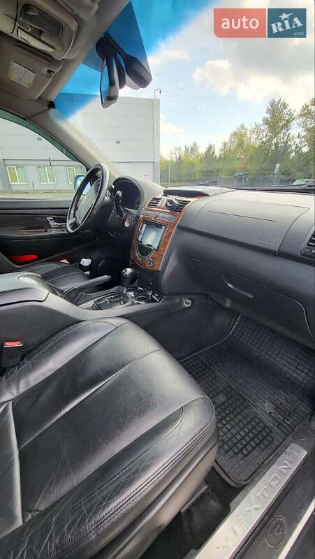 Внедорожник / Кроссовер SsangYong Rexton 2011 в Запорожье