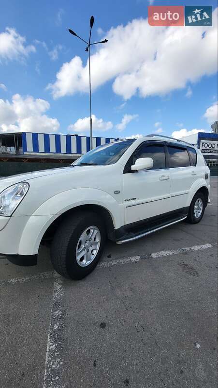 Внедорожник / Кроссовер SsangYong Rexton 2011 в Запорожье