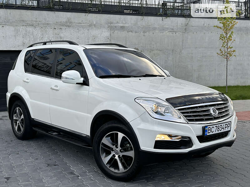 Внедорожник / Кроссовер SsangYong Rexton 2016 в Львове