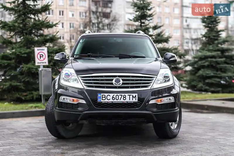 Внедорожник / Кроссовер SsangYong Rexton 2015 в 