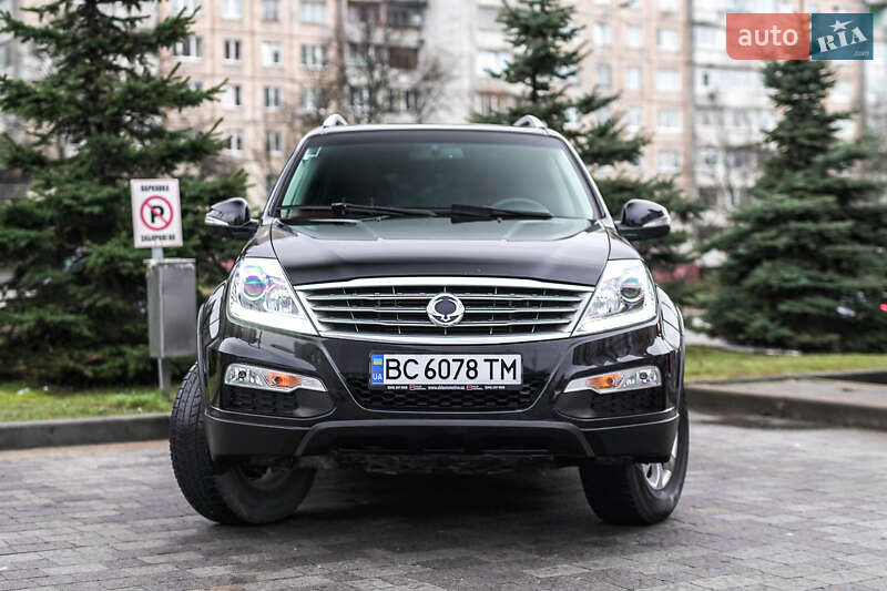 Внедорожник / Кроссовер SsangYong Rexton 2015 в Львове