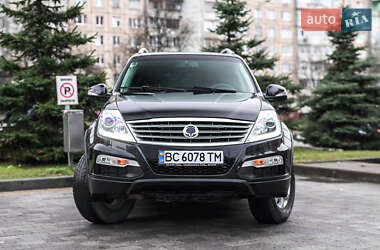 Позашляховик / Кросовер SsangYong Rexton 2015 в Львові