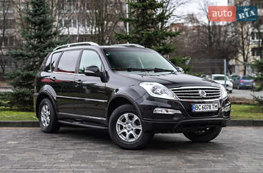 Позашляховик / Кросовер SsangYong Rexton 2015 в Львові