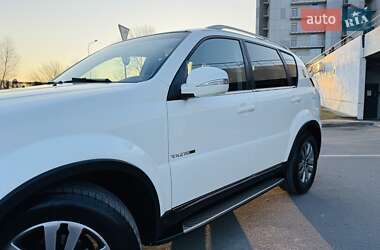 Внедорожник / Кроссовер SsangYong Rexton 2014 в Киеве