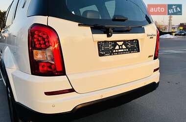 Внедорожник / Кроссовер SsangYong Rexton 2014 в Киеве