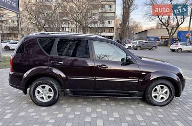 Позашляховик / Кросовер SsangYong Rexton 2012 в 