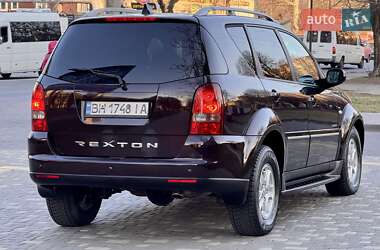 Позашляховик / Кросовер SsangYong Rexton 2012 в 