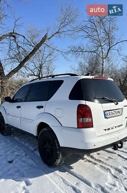 Позашляховик / Кросовер SsangYong Rexton 2008 в 