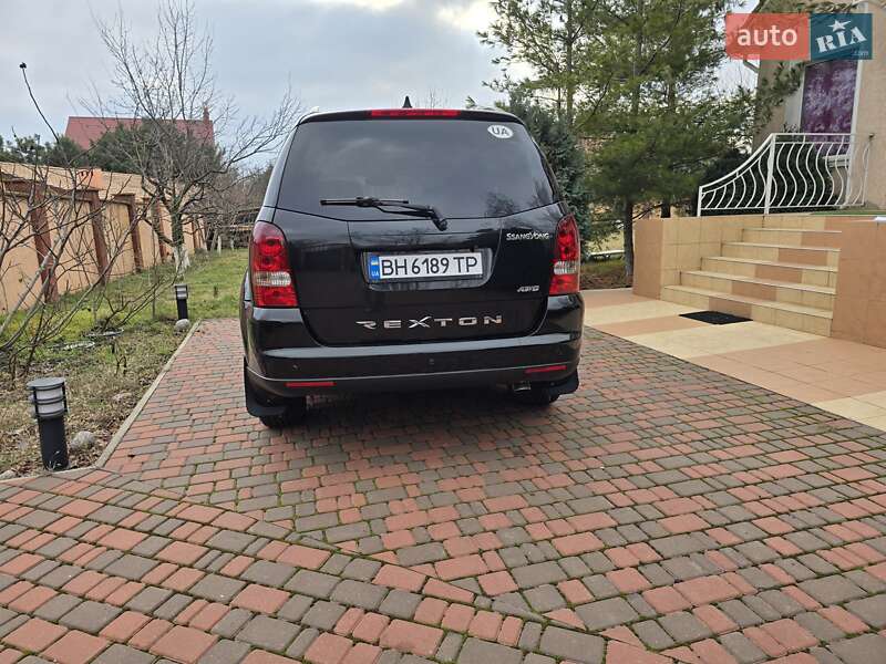 Внедорожник / Кроссовер SsangYong Rexton 2008 в Одессе