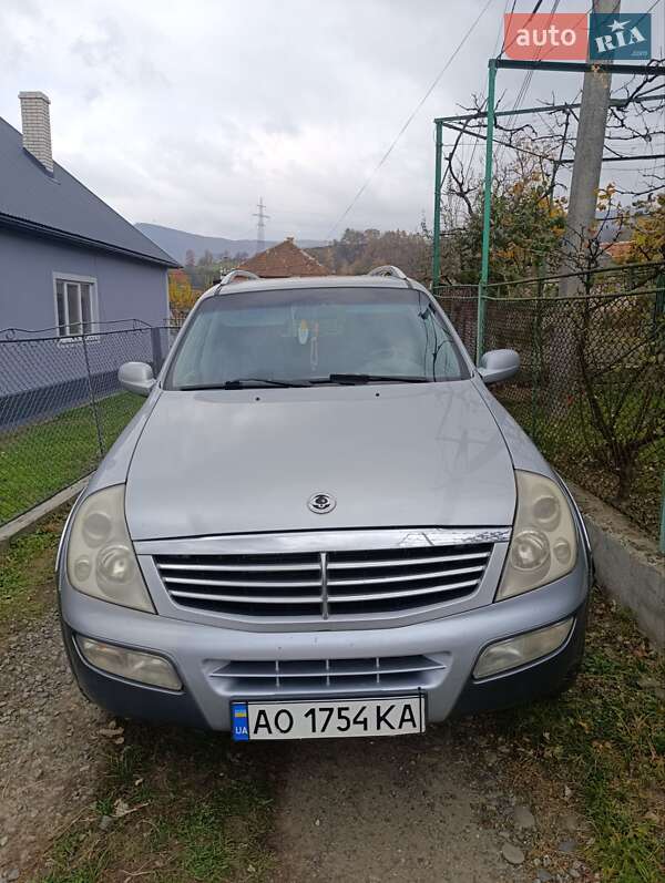 Позашляховик / Кросовер SsangYong Rexton 2004 в 