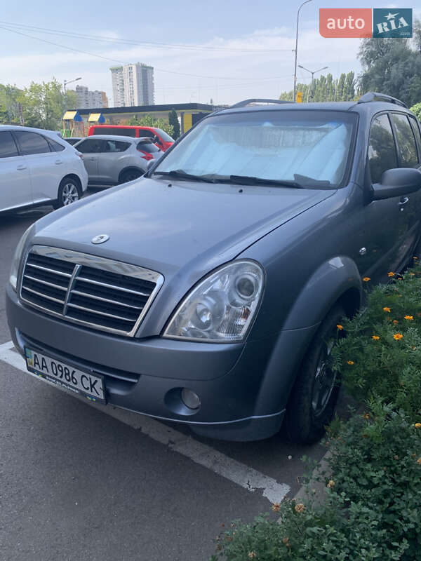 Позашляховик / Кросовер SsangYong Rexton 2012 в Києві