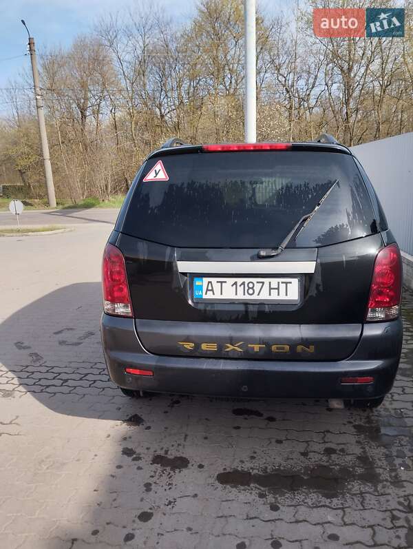 Внедорожник / Кроссовер SsangYong Rexton 2004 в Коломые