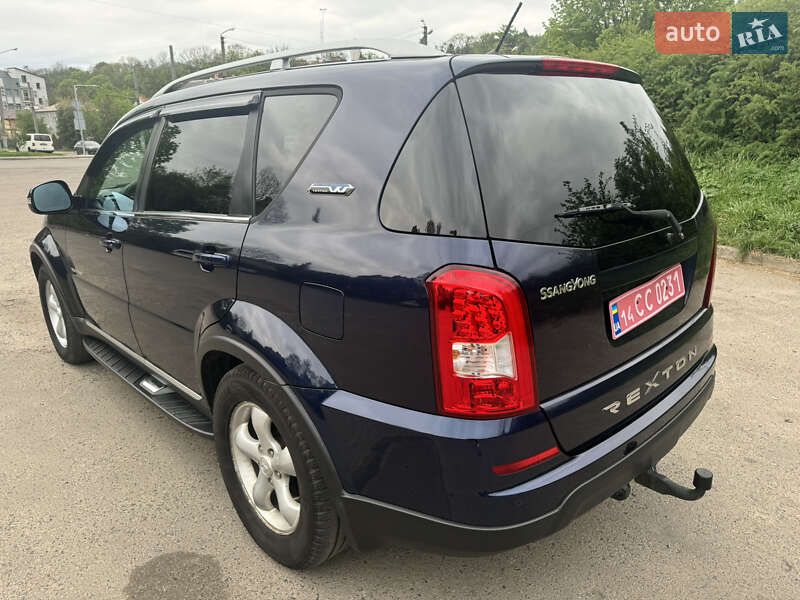 Внедорожник / Кроссовер SsangYong Rexton 2016 в Львове